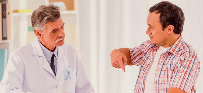 arts geeft advies over het voorkomen van prostatitis